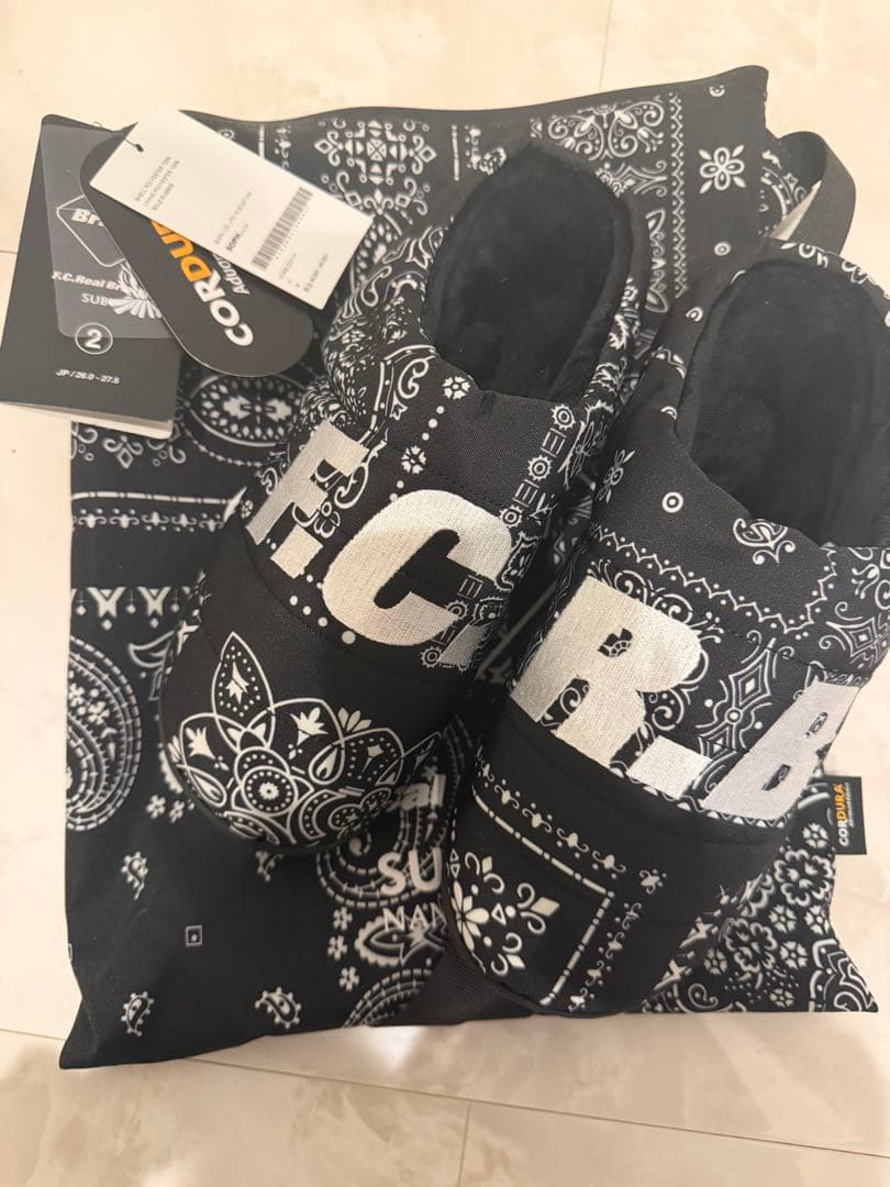 F.C.R.B. バンダナ柄 スリッポンサンダル