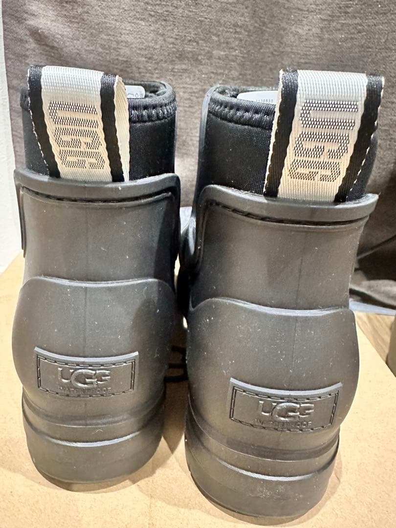 UGG ブラック レインサイドゴアショートブーツ 25cm