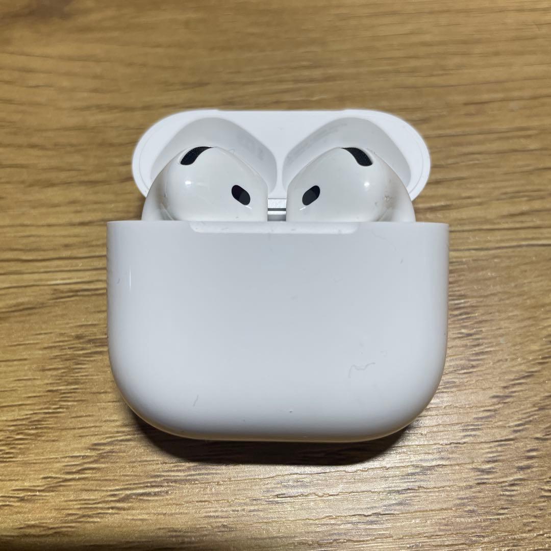 Apple Airpods 第4世代　ノイズキャンセリング付きなし