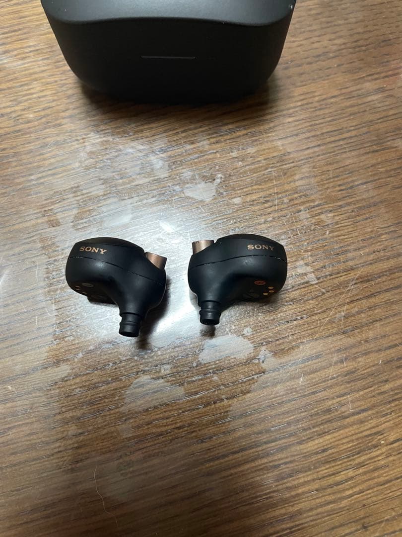 wf-1000xm4 イヤホンバッテリー新品交換済み