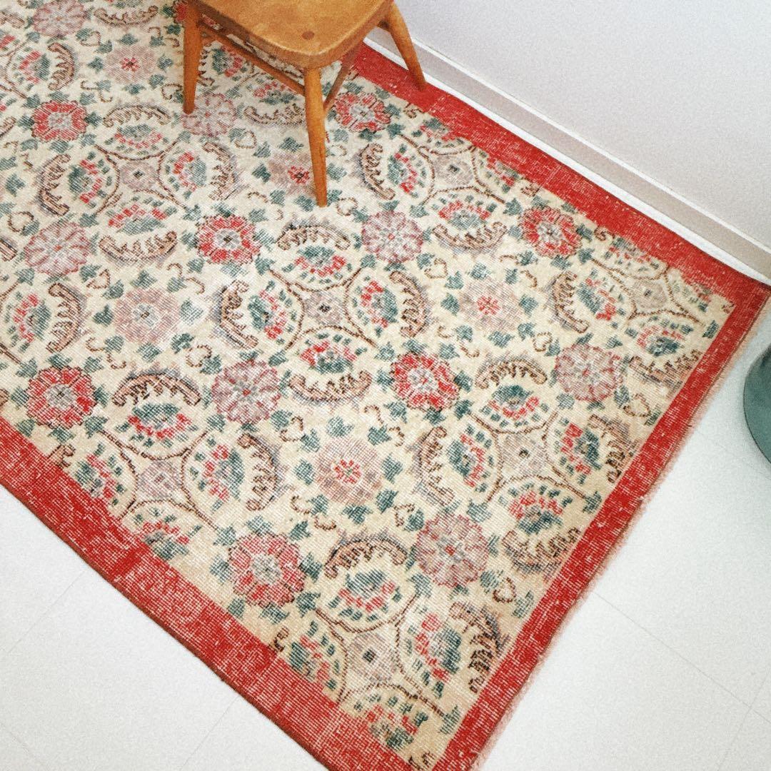 いちご　トルコ　ヴィンテージラグ　ピンク　グリーン　フローラル