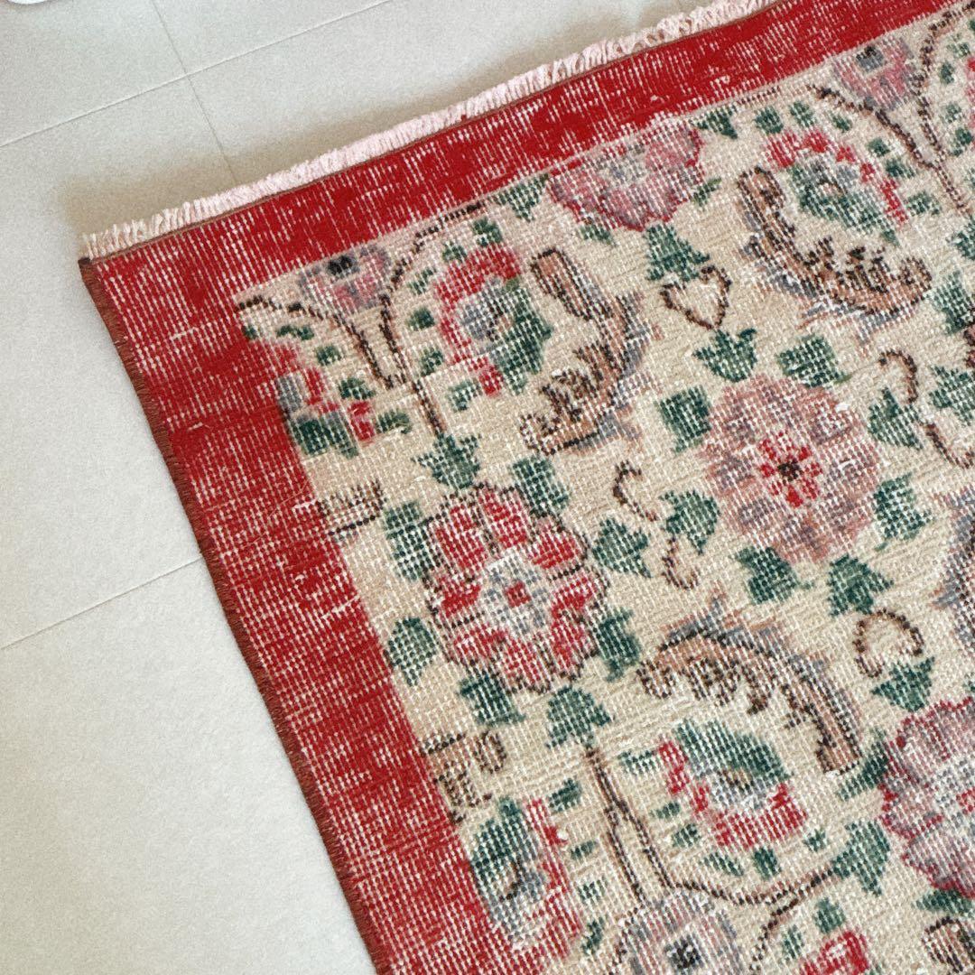 いちご　トルコ　ヴィンテージラグ　ピンク　グリーン　フローラル