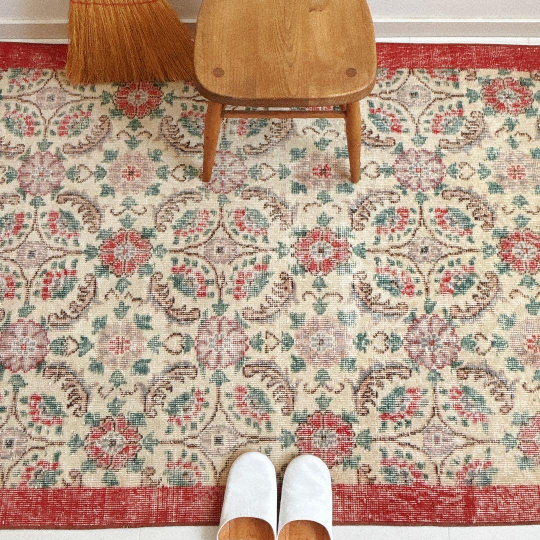 いちご　トルコ　ヴィンテージラグ　ピンク　グリーン　フローラル