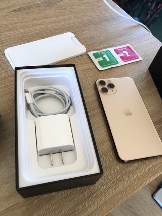 iPhone11pro 64GB ゴールド SIMフリー