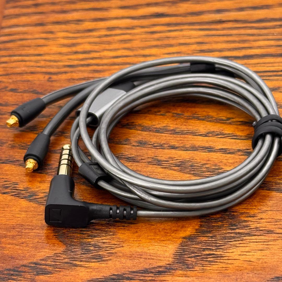 【ゼンハイザー IE 600】高音質イヤフォン（美品・中古）