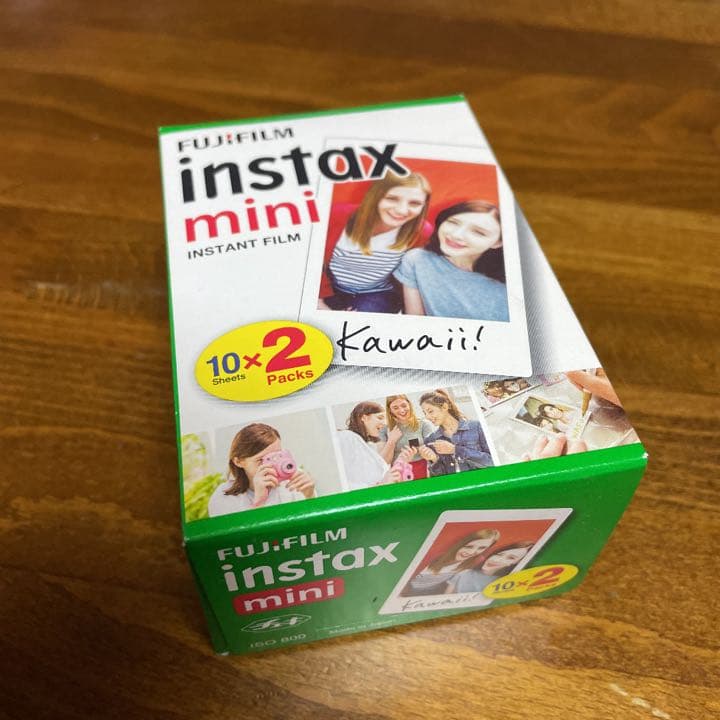 【値引中】富士フィルム チェキとチェキケースのセット（インスタントフィルム1箱）