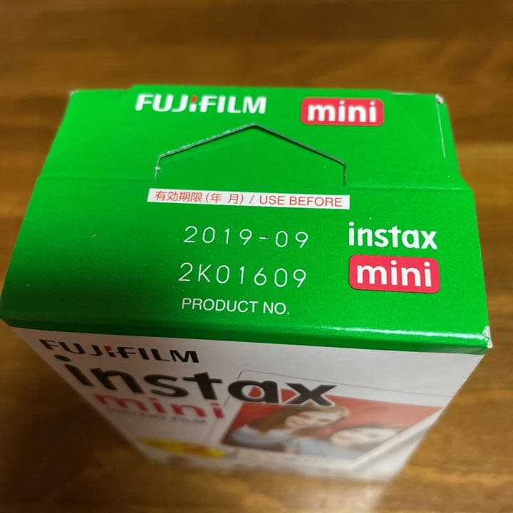 【値引中】富士フィルム チェキとチェキケースのセット（インスタントフィルム1箱）