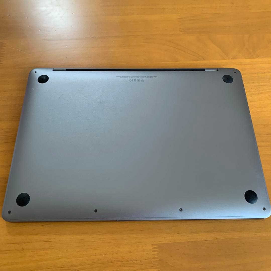 MacBook pro 2020 13インチ　8GB 256GB SSD