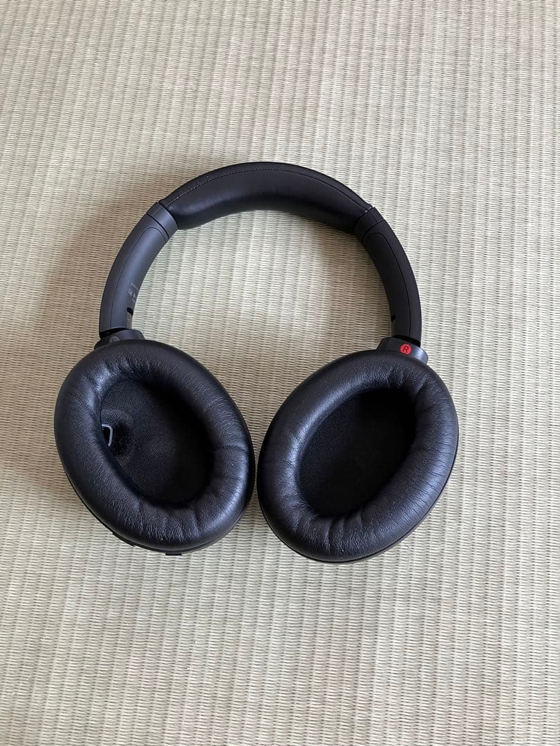 SONY ワイヤレスヘッドホン ブラック　WH-1000XM4