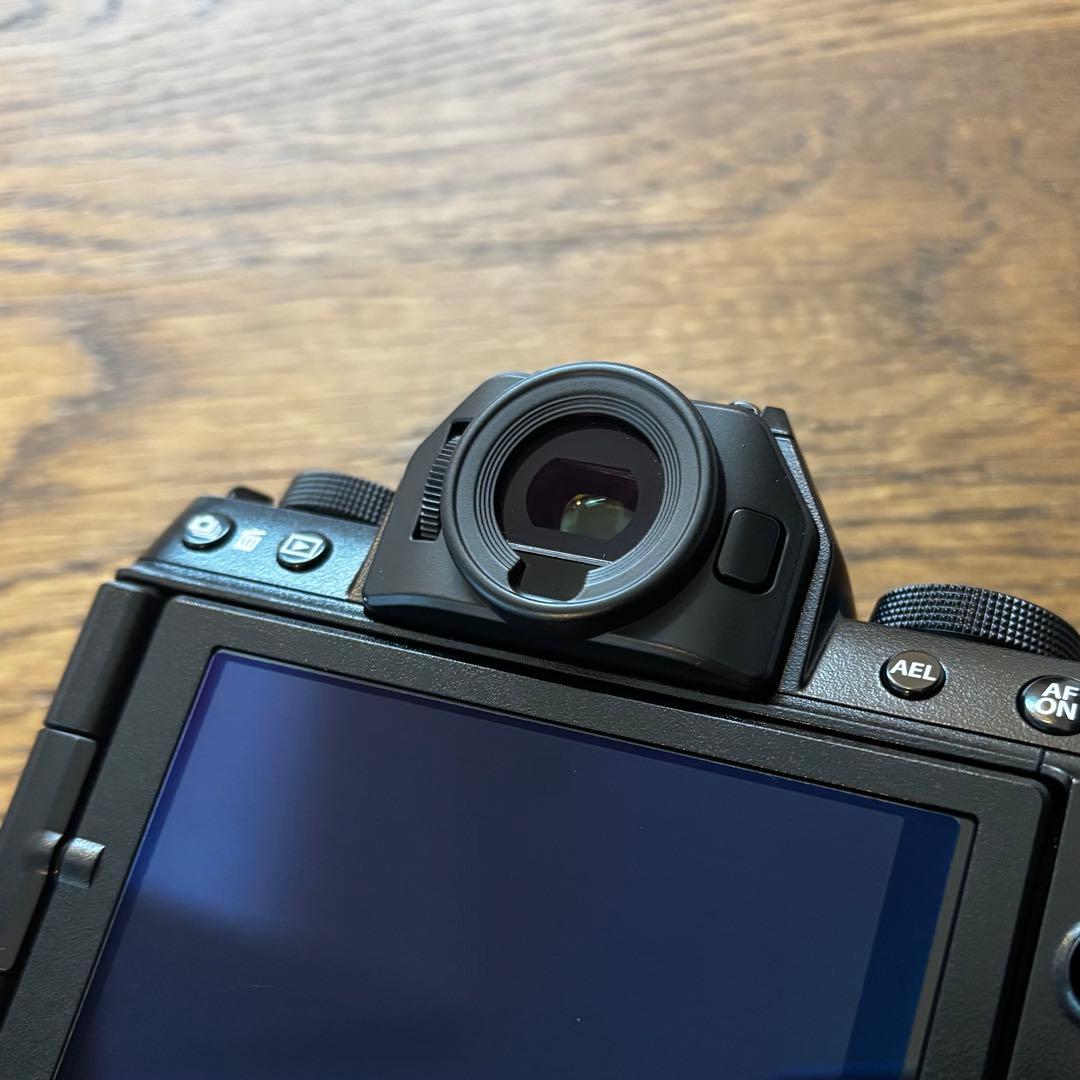 美品★FUJIFILM X-S10 ボディ シャッター数僅か