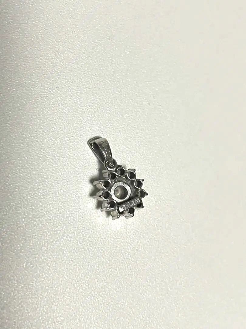 ネックレス　トップ　ダイヤモンド　プラチナ