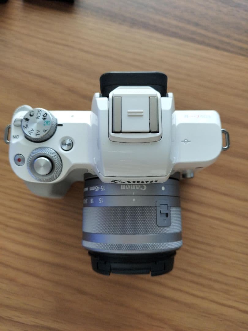 Canon EOS M ミラーレスカメラ ホワイト