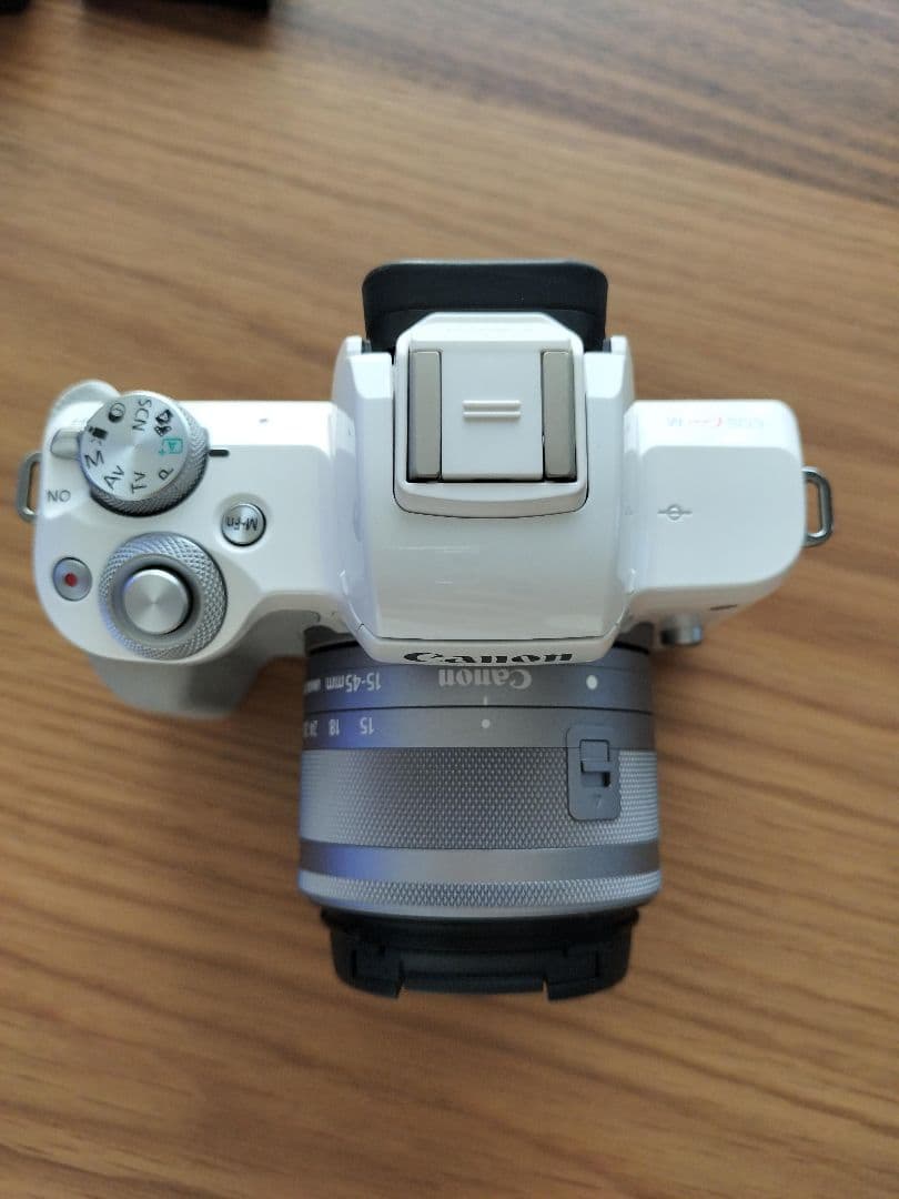 Canon EOS M ミラーレスカメラ ホワイト