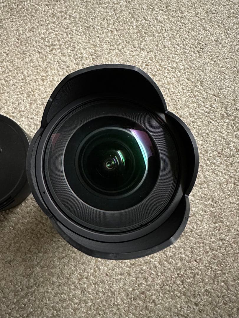 Samyang F2.8 14mm 超広角レンズ　サンヤン
