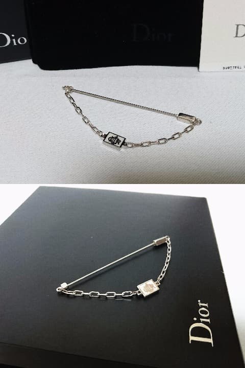 正規新古 激レア ディオールオム CDR ロゴチェーンブローチ 銀 付属有 兼用