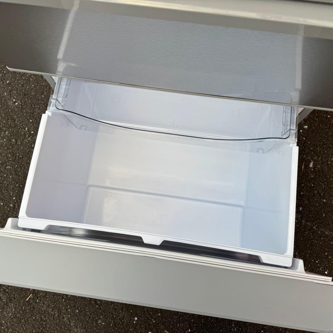 82⭐️2021年製★アクア　冷蔵庫　シルバー　大型　4ドア　355L