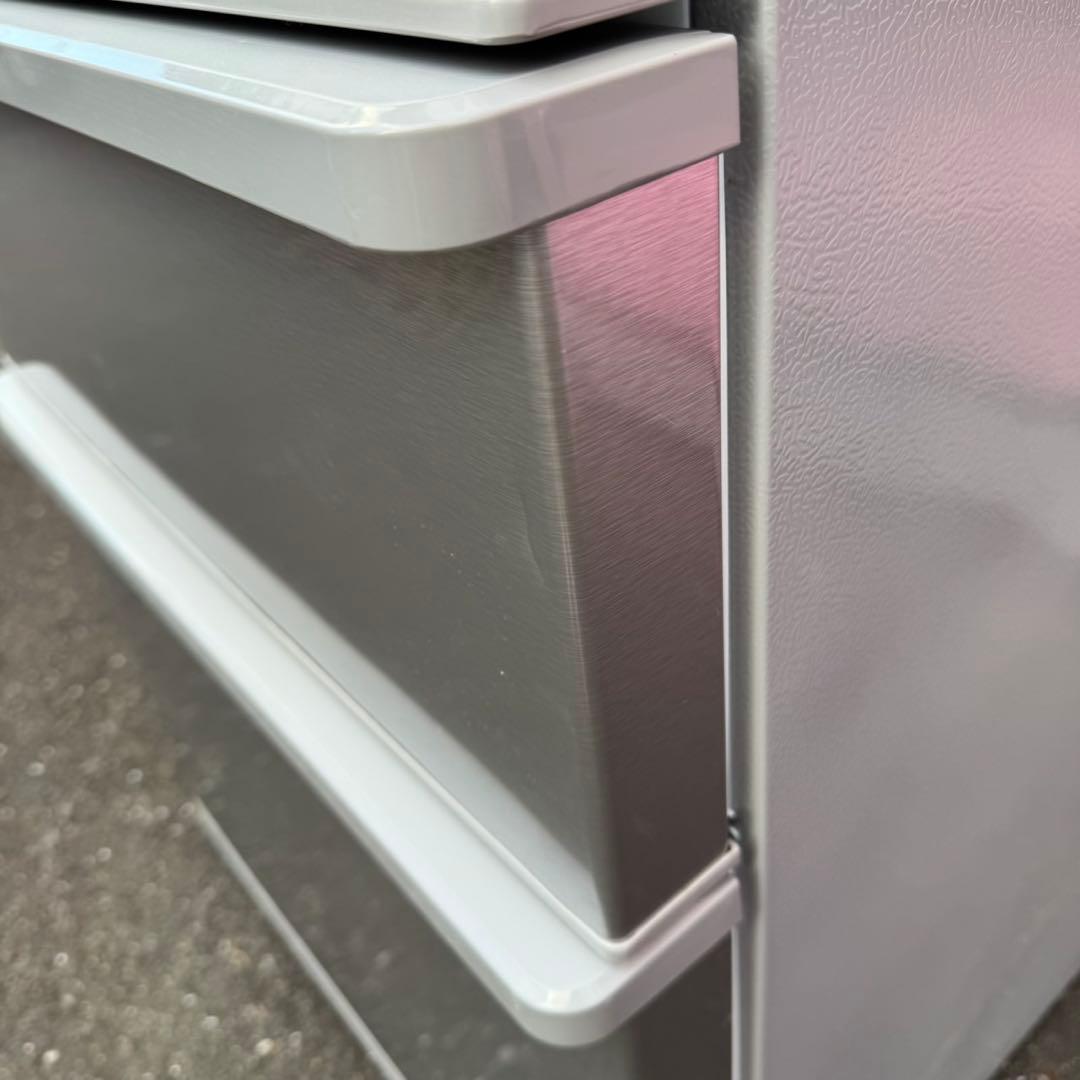 82⭐️2021年製★アクア　冷蔵庫　シルバー　大型　4ドア　355L