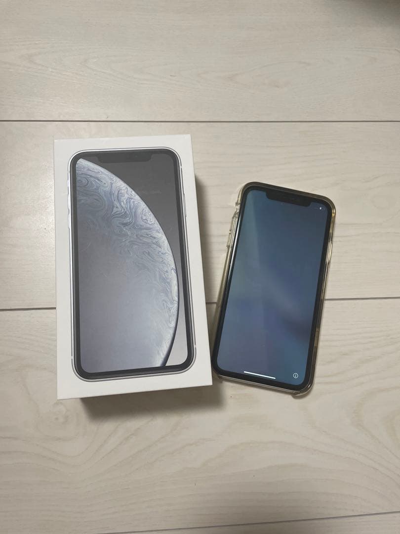 iPhone XR White 64 GB SIMフリー