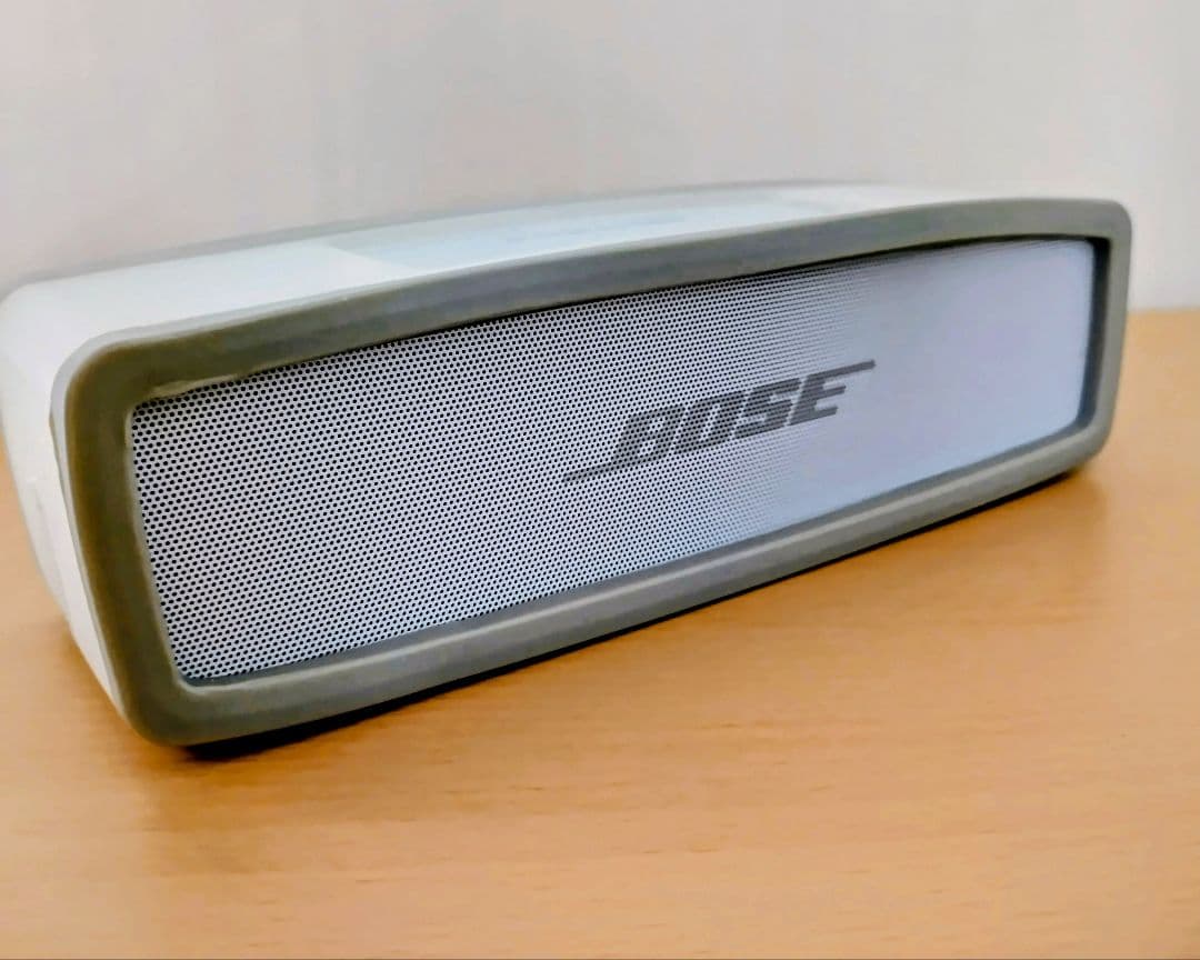 BOSE限定品SPECIAL EDITION ラックスシルバー シリコンカバー付