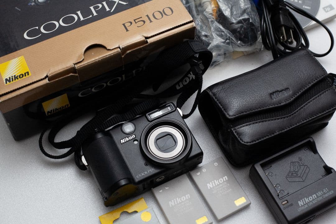 Nikon COOLPIX P5100 美品