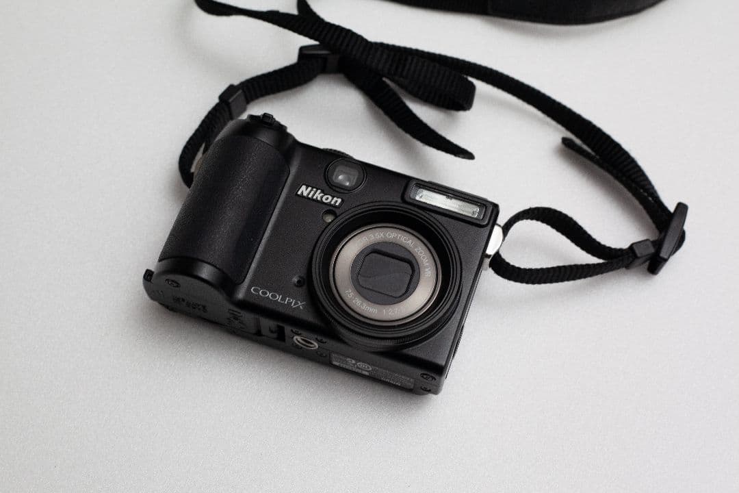 Nikon COOLPIX P5100 美品