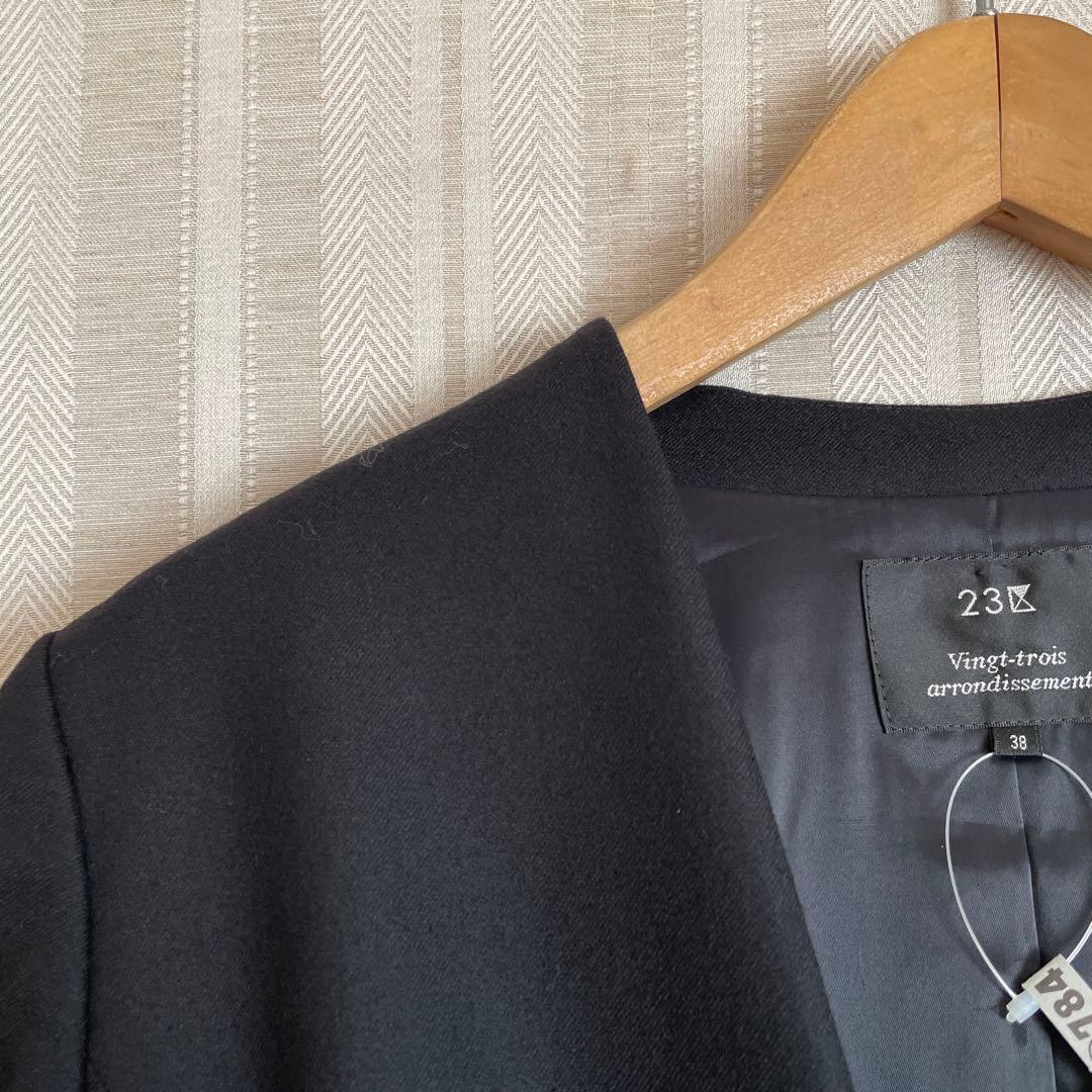 クリーニング済み！23区　Vネックノーカラージャケットスカートスーツ38