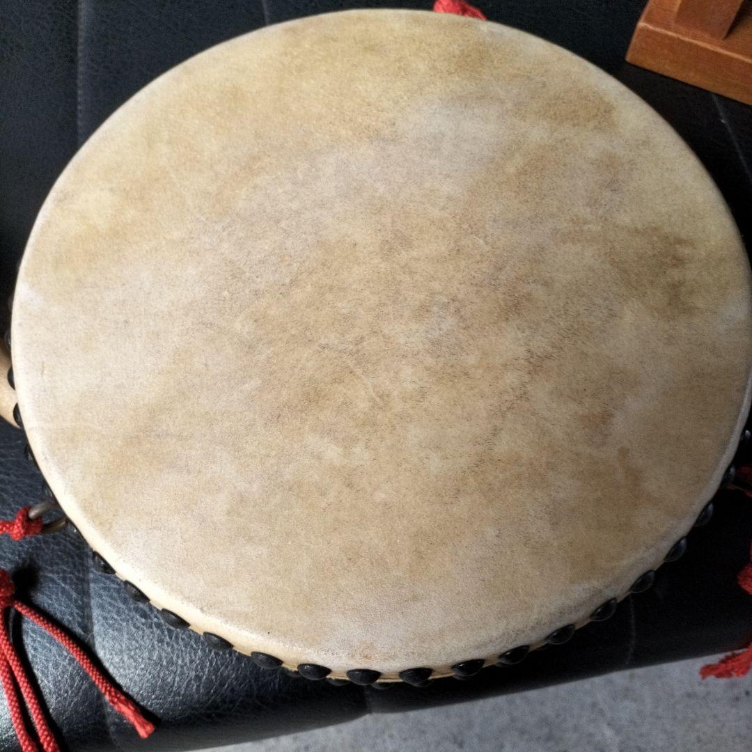 民謡　長唄　平胴太鼓　平太鼓（木製太鼓台　バチ付き）セット中古品