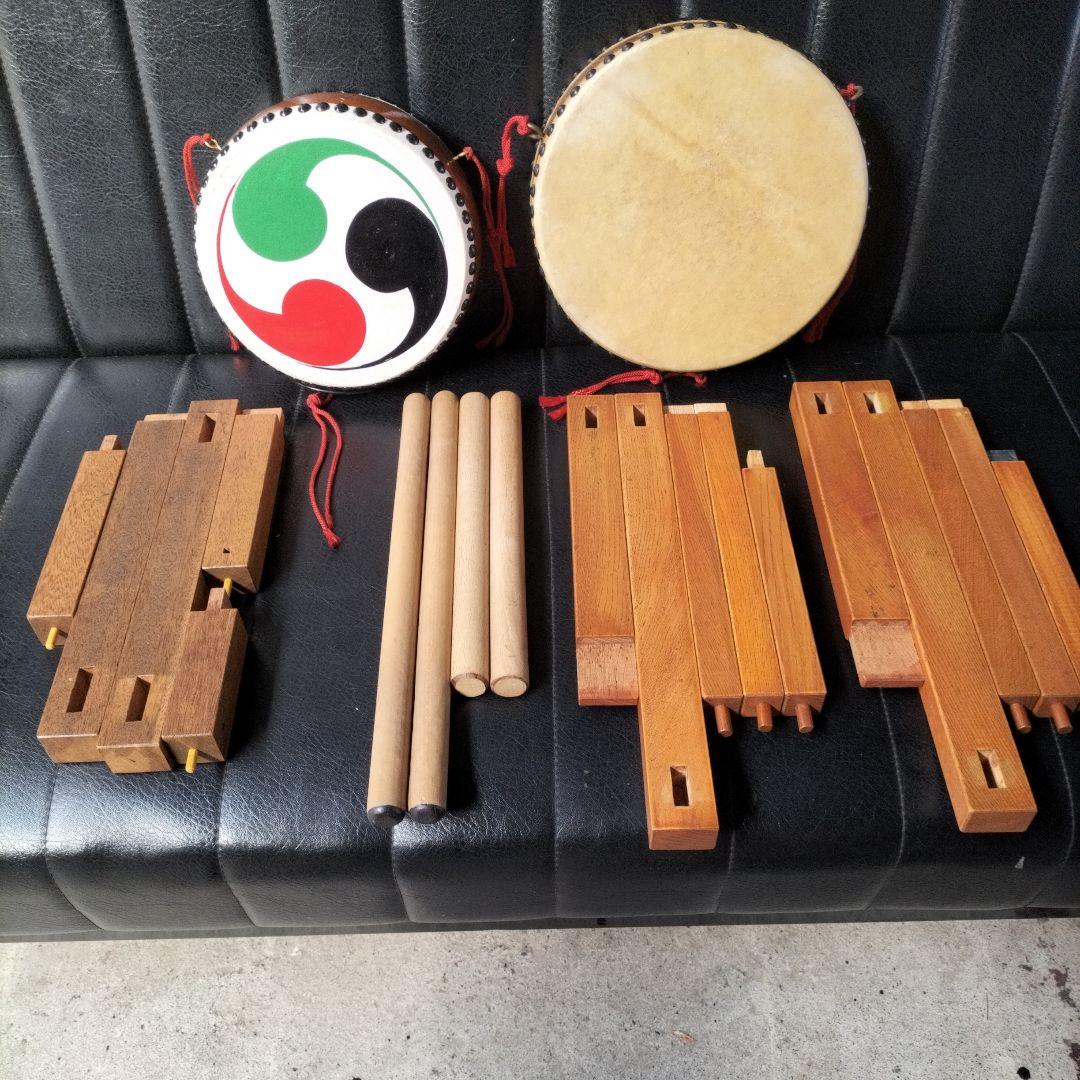 民謡　長唄　平胴太鼓　平太鼓（木製太鼓台　バチ付き）セット中古品