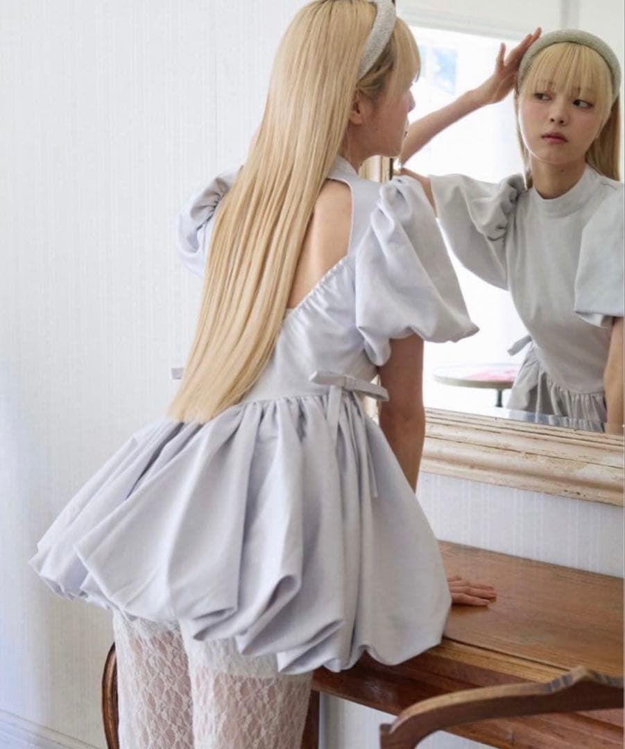 【最終値下げ】Treat ürself satin balloon peplum