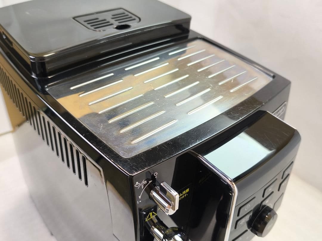 デロンギマグニフィカS コンパクト全自動コーヒーマシン ECAM23120B 8