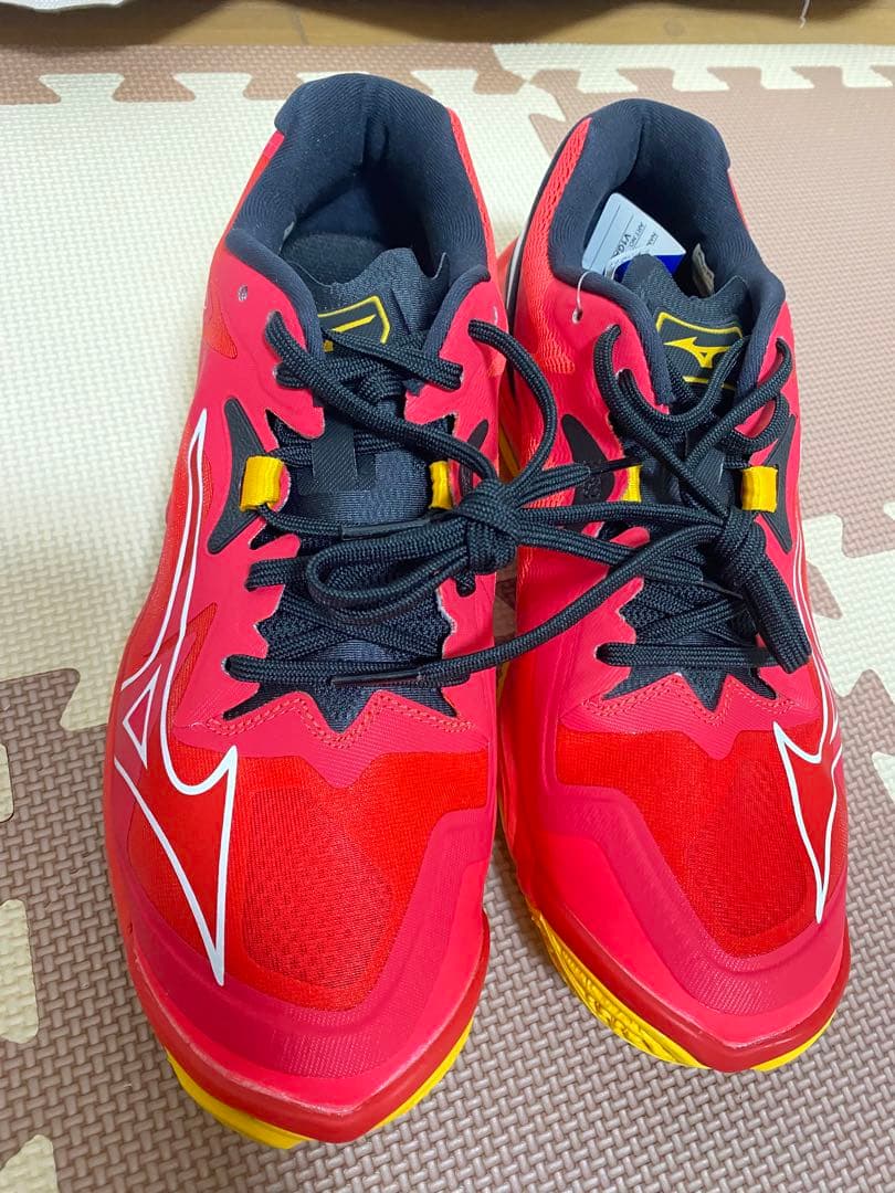 【美品】ミズノ ウェーブライトニングZ8 バレーボールシューズ