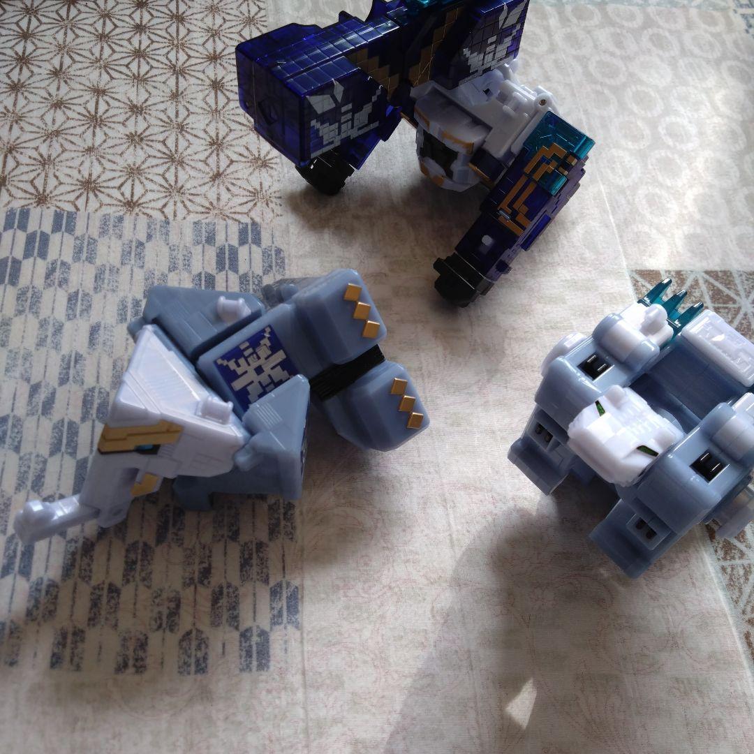 動物戦隊ジュウオウジャー　韓国限定DXブリザードキング