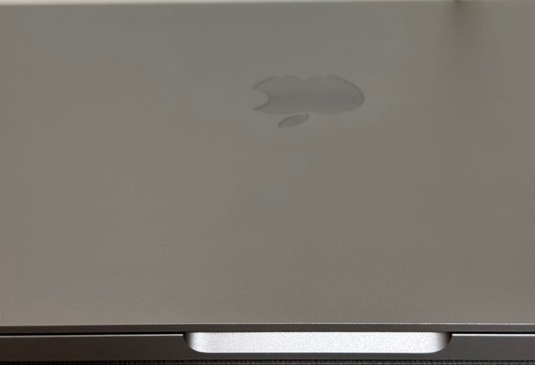 MacBook Pro M2 8GB 256GB 13インチ スペースグレイ