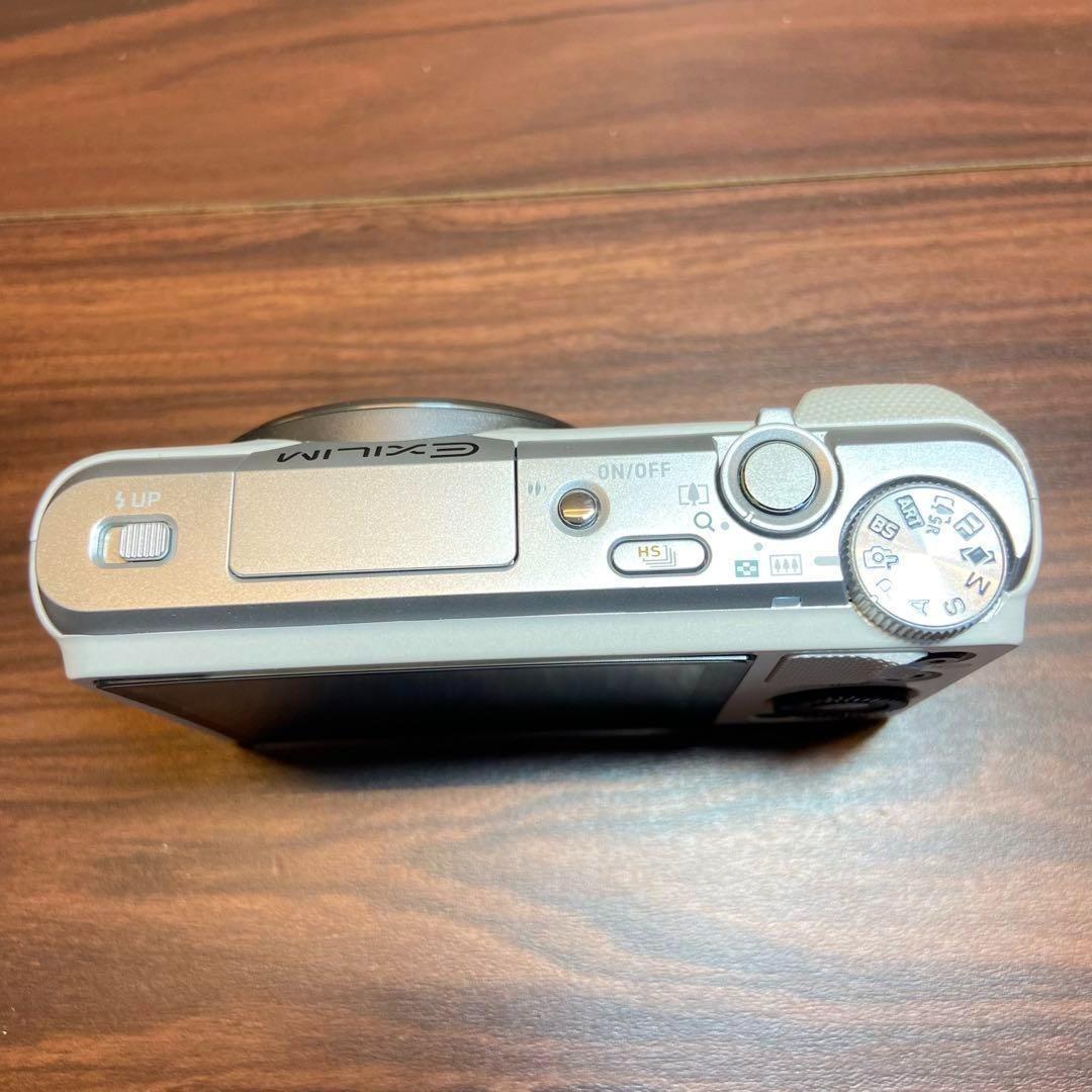 CASIO EXILIM EX-ZR850 デジカメ ほぼ新品 3436