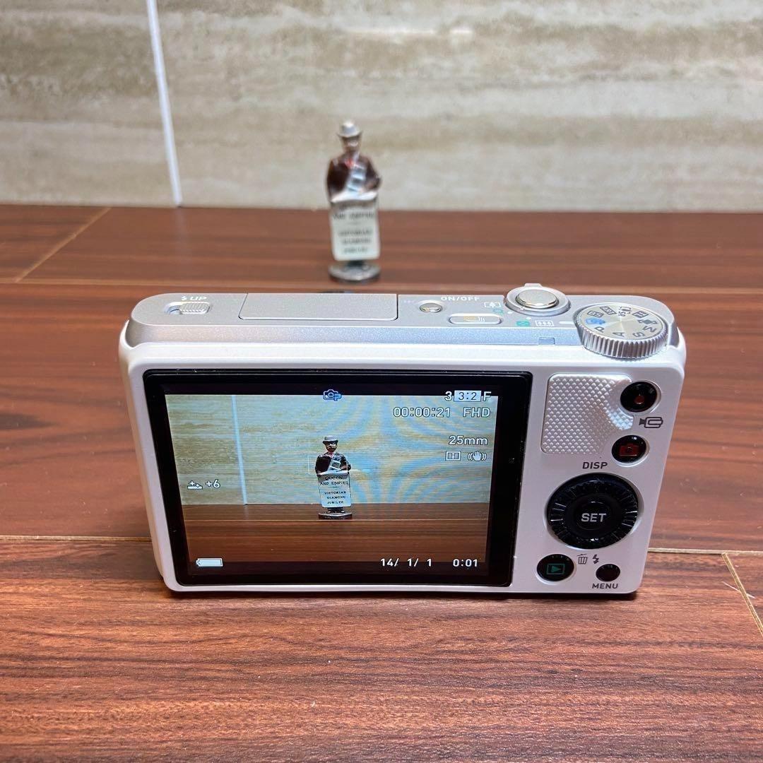 CASIO EXILIM EX-ZR850 デジカメ ほぼ新品 3436