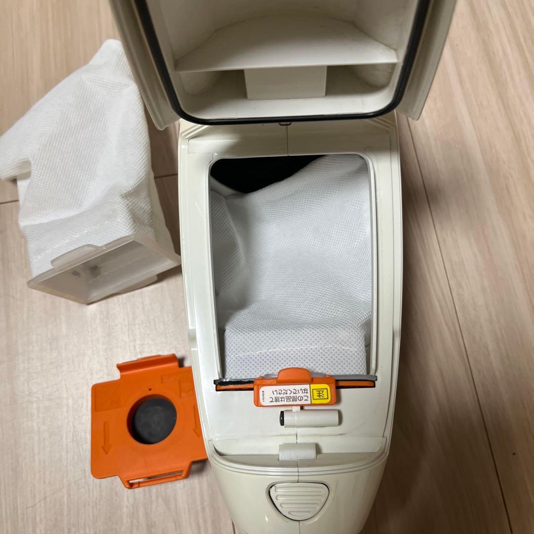 マキタ コードレス掃除機サイクロンセット 10.8V CL107FD