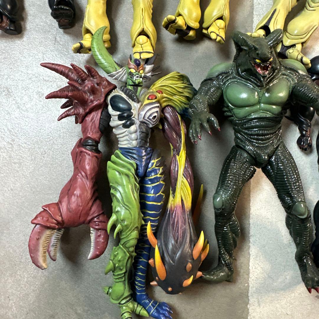 BIO FIGHTER WARS 強殖装甲ガイバー ソフビ ジャンク品