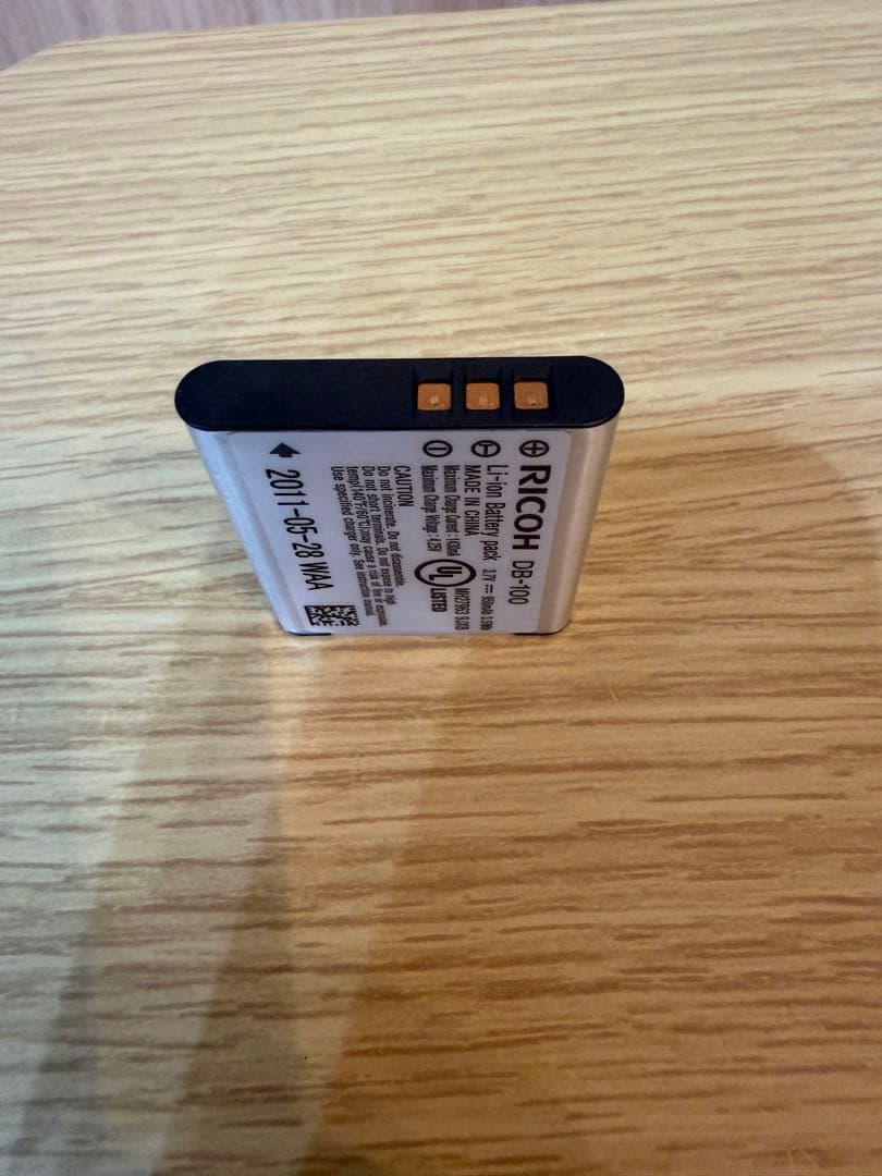 【完動品】RICOH CX6 コンパクトデジタルカメラ