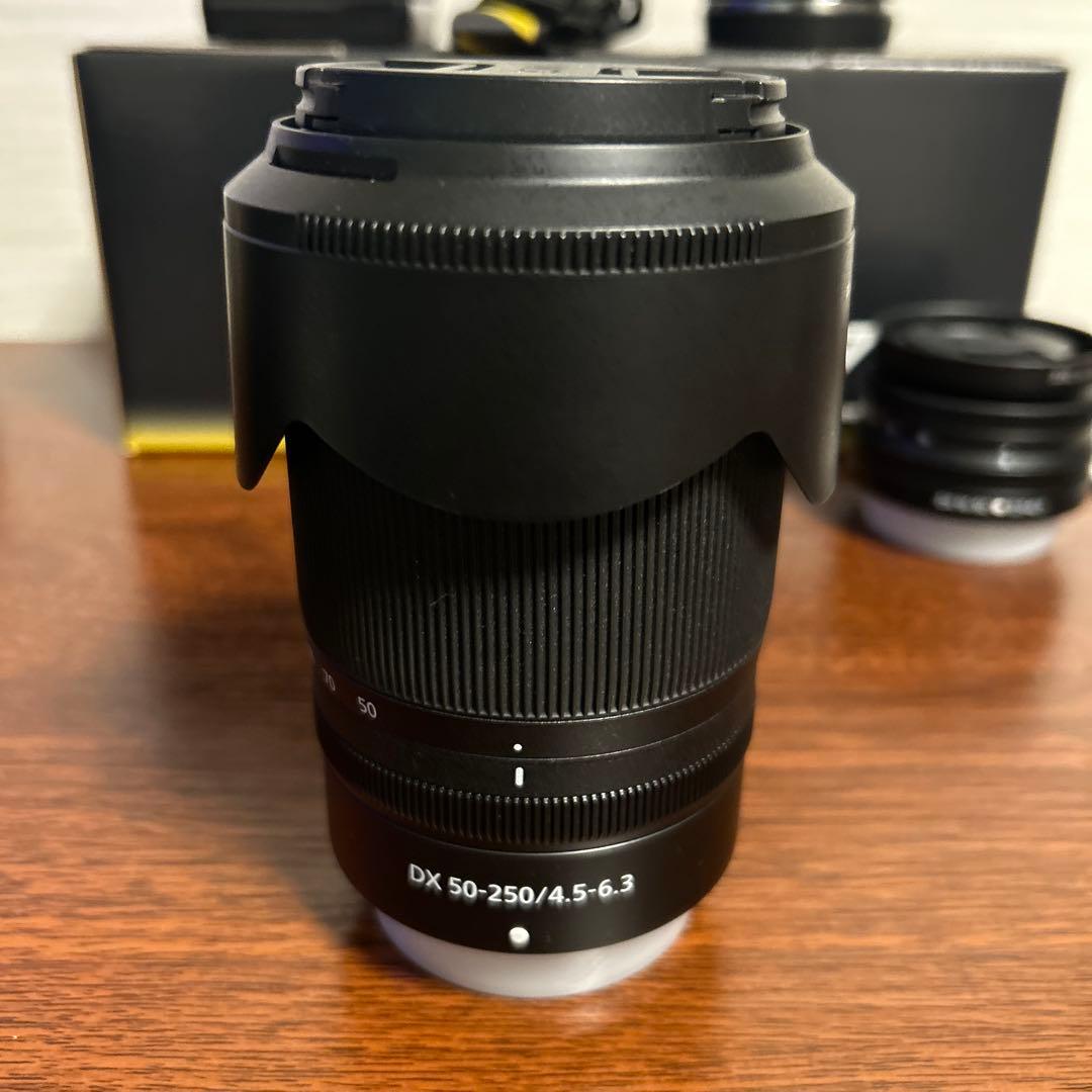 Nikon z50 ダブルズームレンズキット ミラーレス 一眼 APS-C機