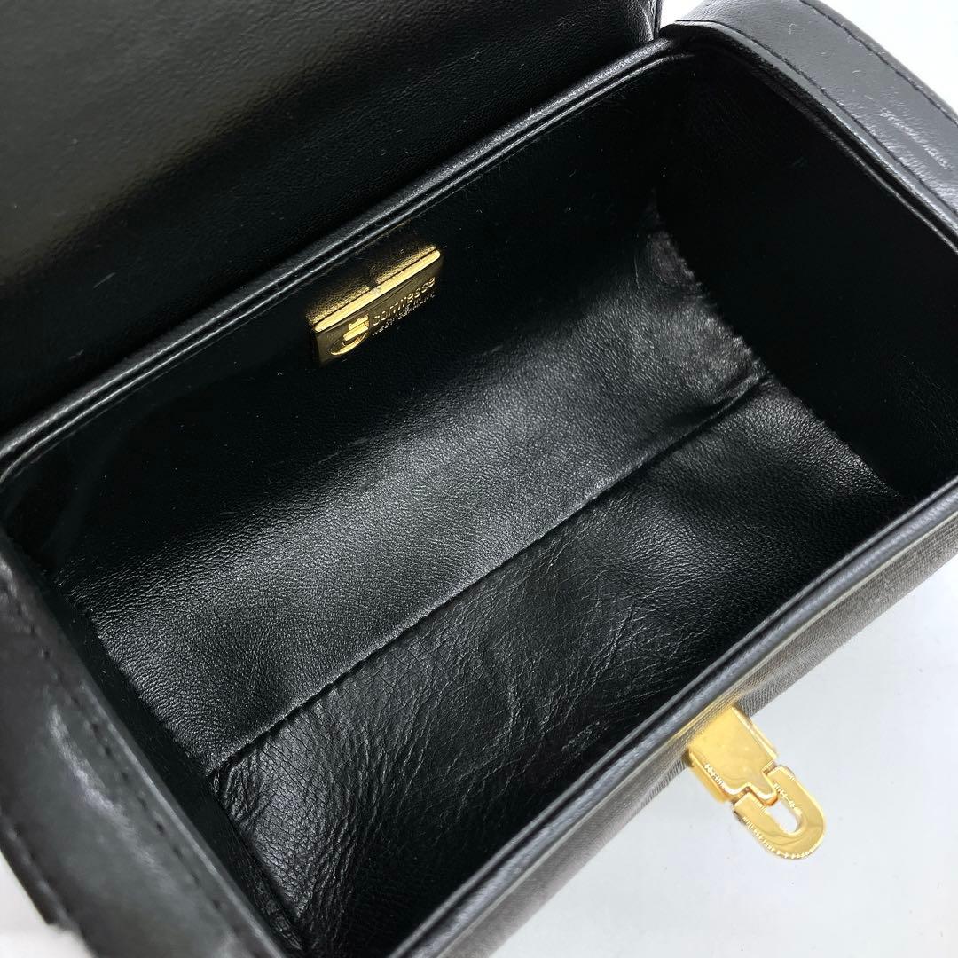 美品【COMTESSE】ミニバニティバッグ　ゴールド金具　ホースヘア　ブラック.