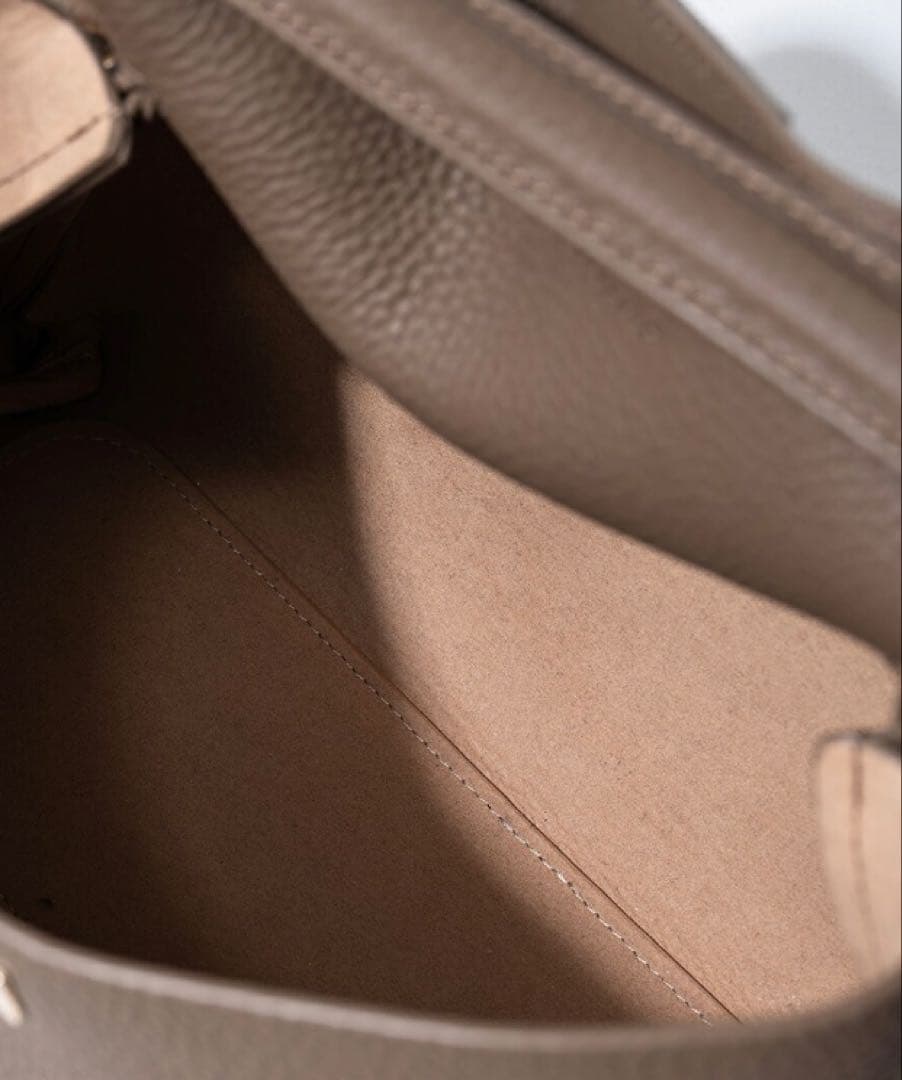 HAYNI ヘイニ　マロエ　本革 ハンドバッグ 2way ショルダーバッグ