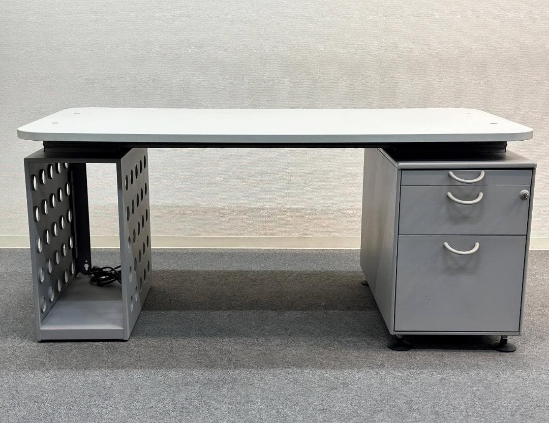 vitra/アドホック　PCシステムデスク/ゲーミングテーブル　袖机・鍵付き