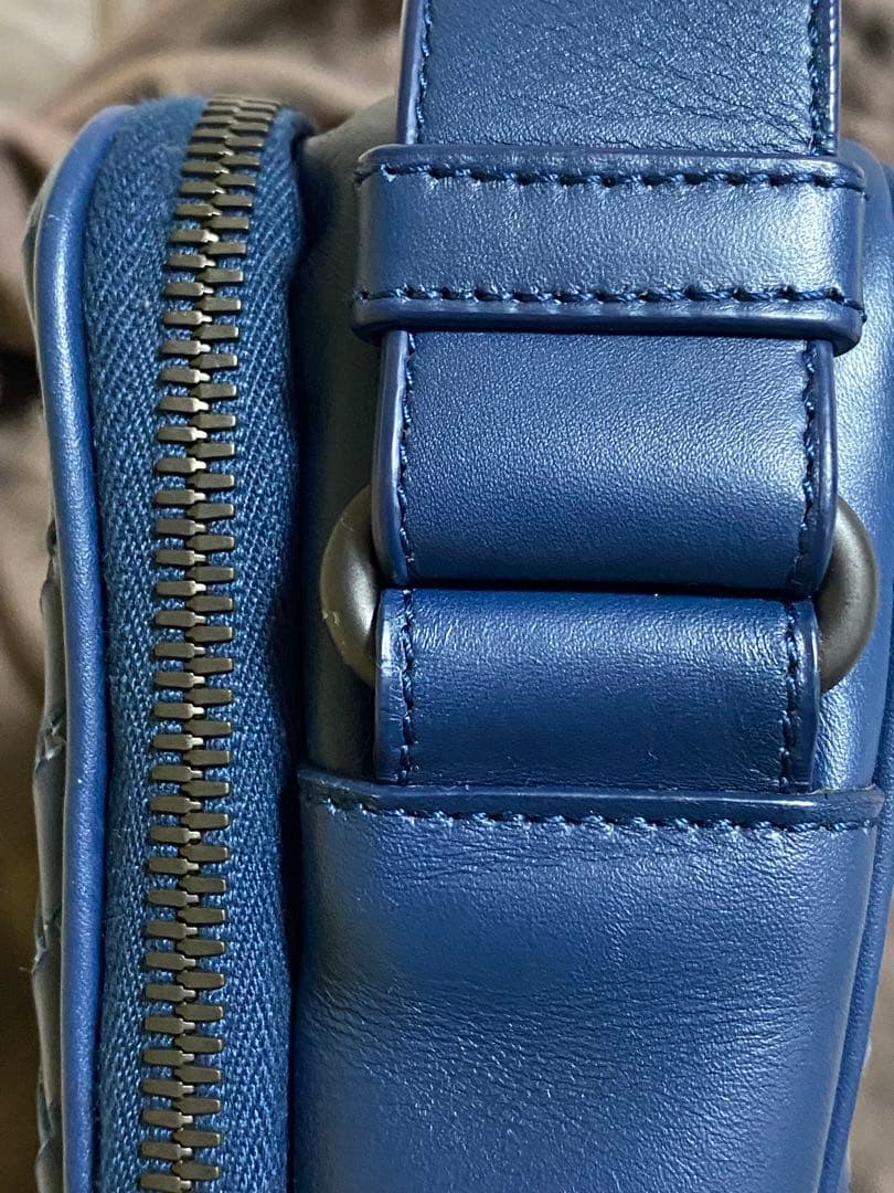 極美品　BOTTEGA Veneta メンズショルダーバッグ