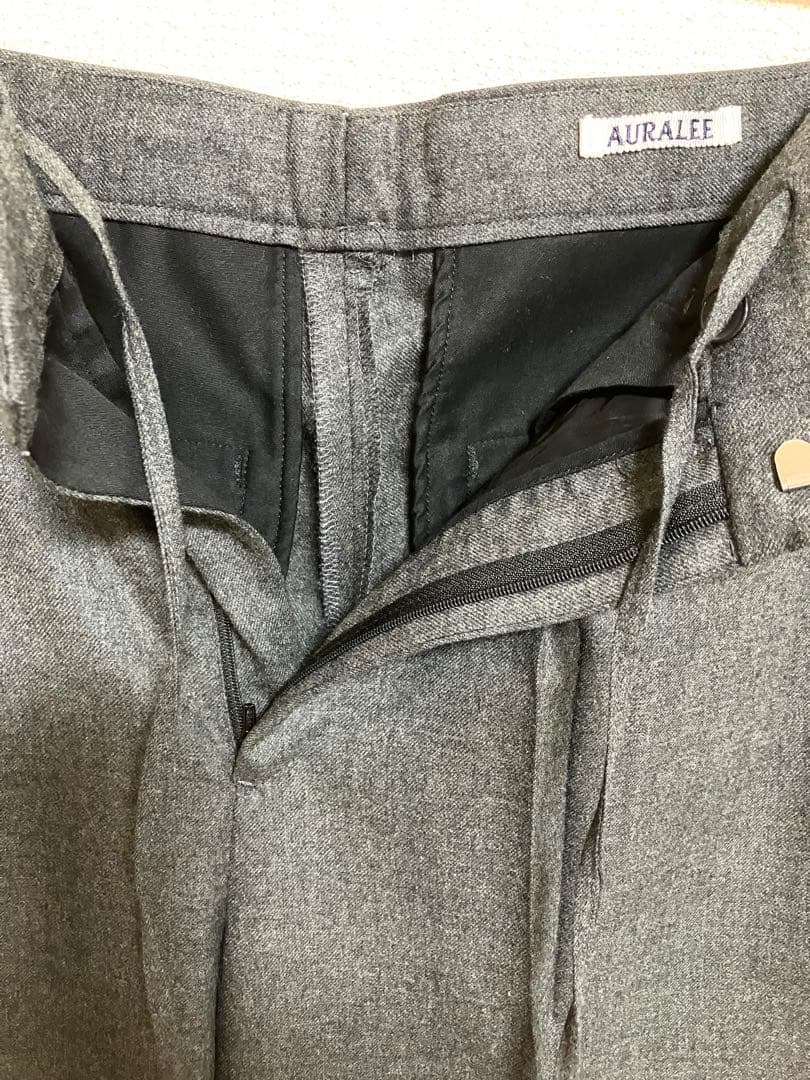 美品AURALEE ✖️伊勢丹　SUPER LIGHT WOOL SLACKS 0