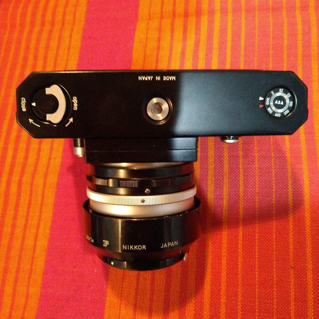 NIKON　フィルム一眼レフ　アイレベルブラック