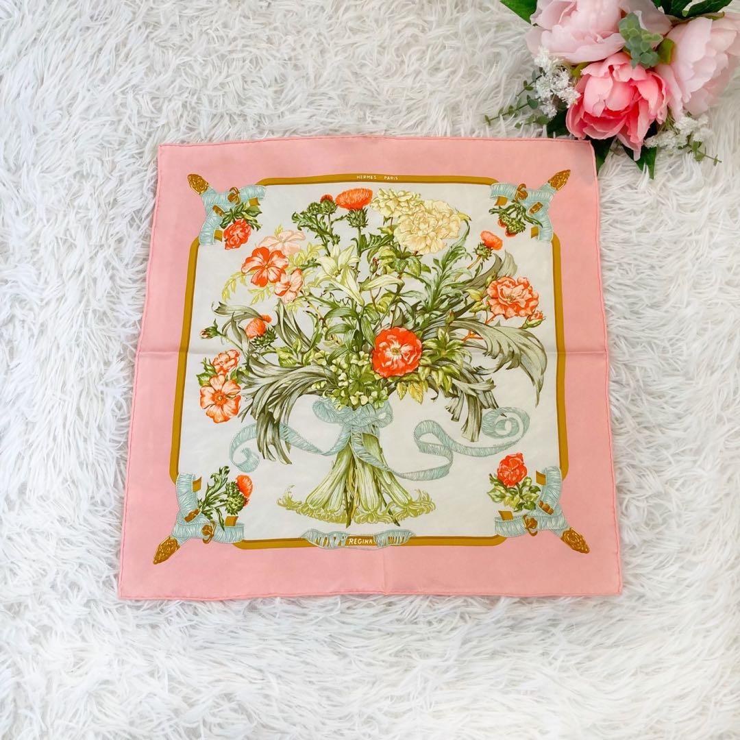 HERMES エルメス　女王陛下　カレ　REGINA ピンク　花束　フラワー　白