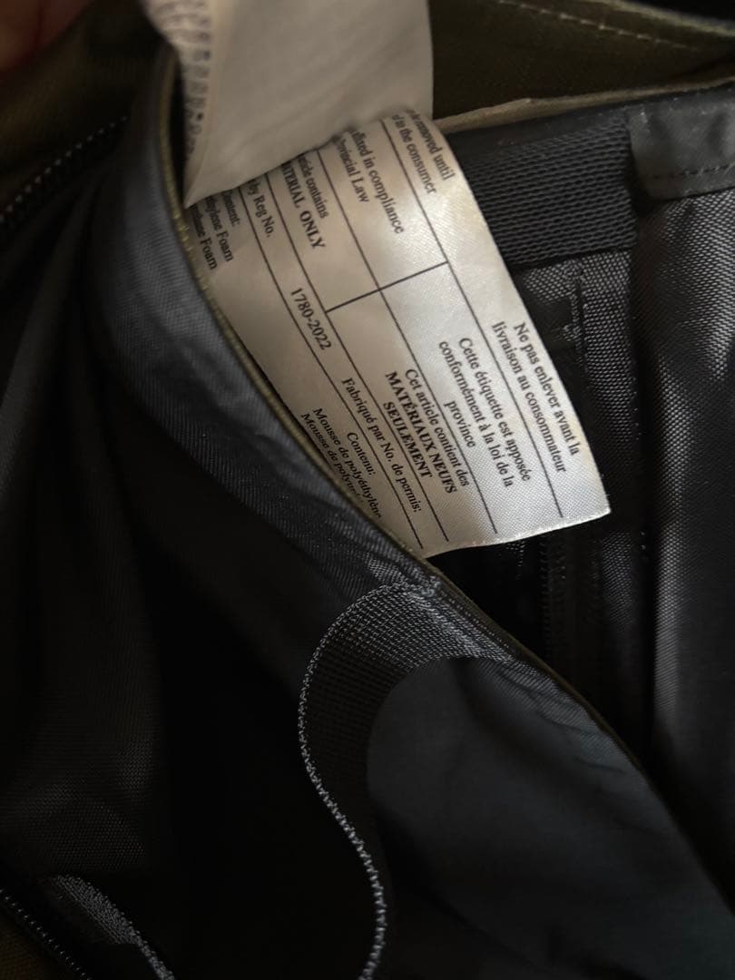 Arc'teryx オリーブ バックパック