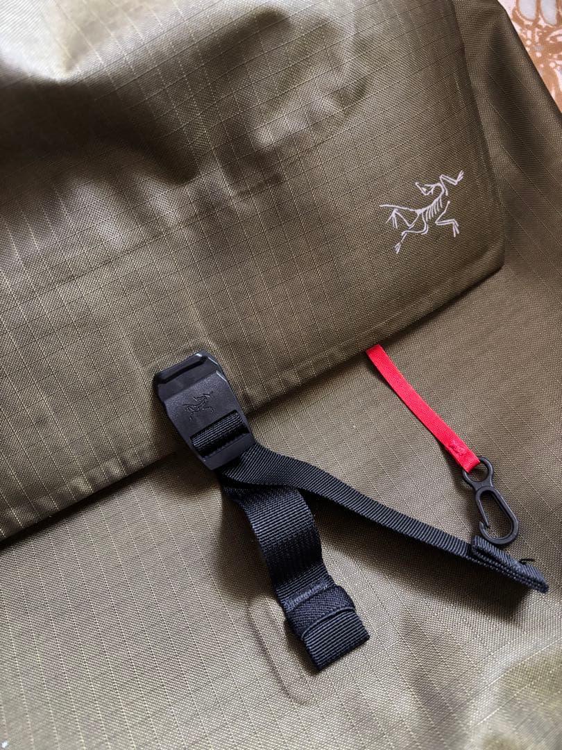 Arc'teryx オリーブ バックパック