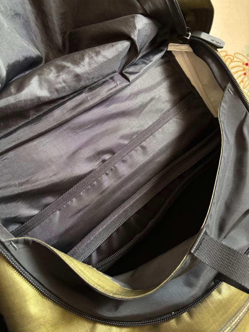 Arc'teryx オリーブ バックパック