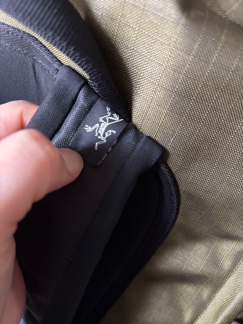 Arc'teryx オリーブ バックパック